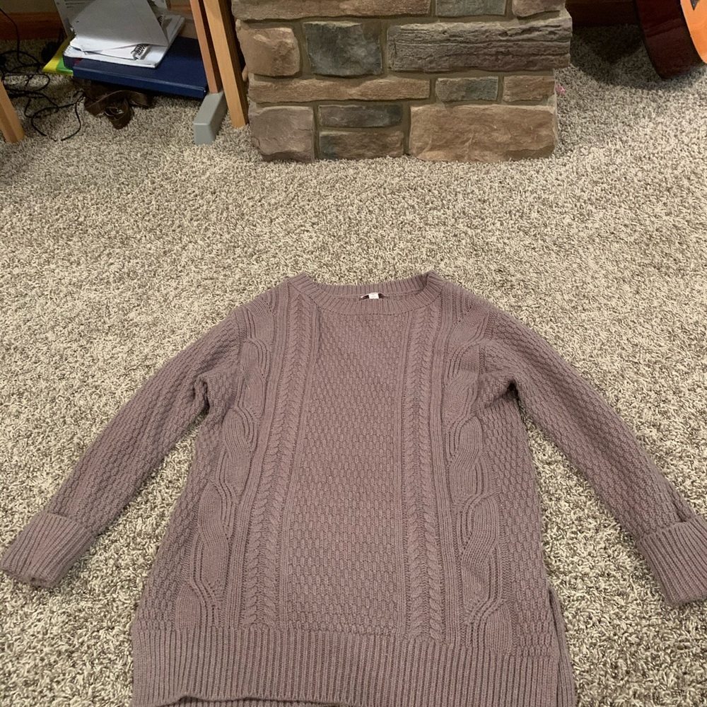 Women’s Gap sweater